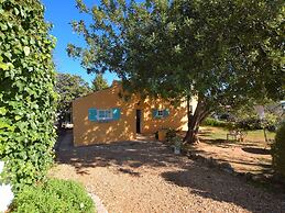 Authentic yet Modern Villa and Cottage With Pool