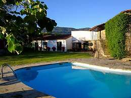 Cozy Mansion in Ponte de Lima With Pool