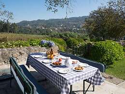 Cozy Mansion in Ponte de Lima With Pool