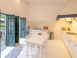 Cozy Mansion in Ponte de Lima With Pool