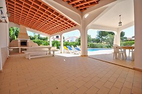 Spacious Villa With Private Pool