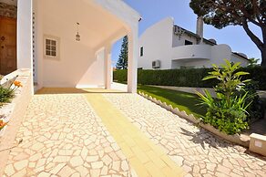 Spacious Villa With Private Pool