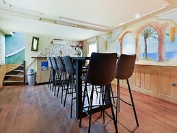 Tasteful Villa in Didam With Garden