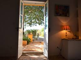 Attractive Portuguese Farm With Modern Decoration