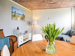 Cozy Holiday Home in Sint Maartensvlotbrug With a Garden