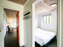 Cozy Holiday Home in Sint Maartensvlotbrug With a Garden