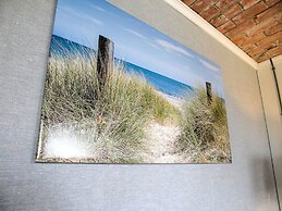 Cozy Holiday Home in Sint Maartensvlotbrug With a Garden