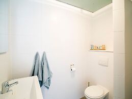 Cozy Holiday Home in Sint Maartensvlotbrug With a Garden