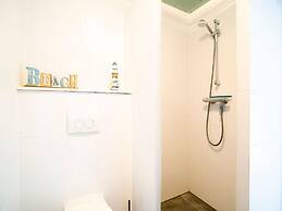 Cozy Holiday Home in Sint Maartensvlotbrug With a Garden