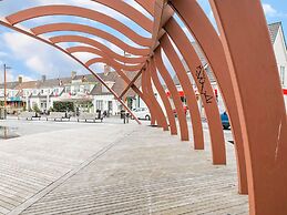 Cozy Holiday Home in Sint Maartensvlotbrug With a Garden