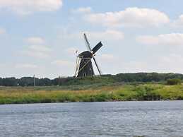Holiday Home in Baarlo With Wood-fired Hot Tub