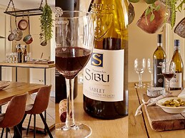 Holiday Home in Baarlo With Wood-fired Hot Tub