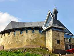 Holiday Home in Baarlo With Wood-fired Hot Tub