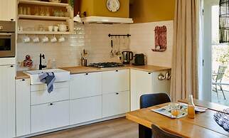 Holiday Home in Baarlo With Wood-fired Hot Tub