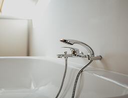 Beautiful Penthouse With a View Over the Lake