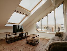 Beautiful Penthouse With a View Over the Lake