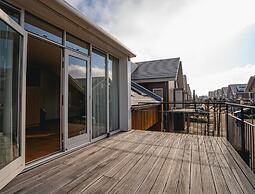 Beautiful Penthouse With a View Over the Lake