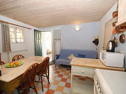Farmhouse in Soudos With Garden