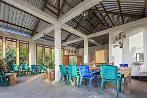 Palulu Garden Homestay