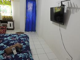 Reva Room on Gunung Putri Square Apartment