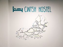 Cwtsh Hostel
