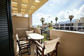 Robolla Beach Aparthotel