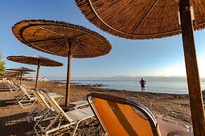 Robolla Beach Aparthotel