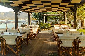 Robolla Beach Aparthotel