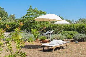 Marie Maison Salinola