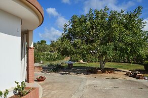 Marie Maison Salinola