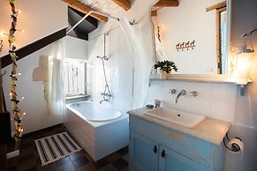 Charming seafront room - Wonderful Italy