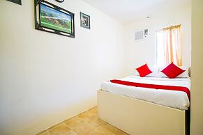J5 Guest House & Restobar