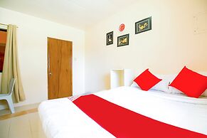 J5 Guest House & Restobar