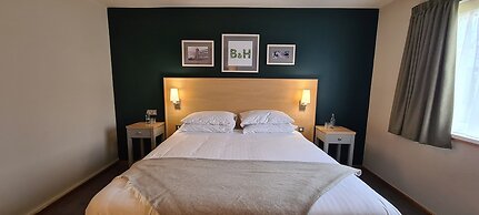 The Boat & Horses Inn