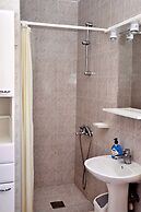 Immaculate 4-bed House in Lumbarda