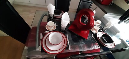 Modern Apartment Minutes From Central London, UK