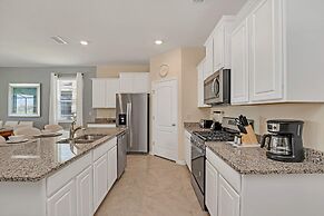 Lake View Home, Lavish Home With Big Pool Area, CDC Standards #7st556