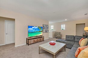 Lake View Home, Lavish Home With Big Pool Area, CDC Standards #7st556