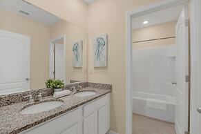 Lake View Home, Lavish Home With Big Pool Area, CDC Standards #7st556