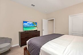 Lake View Home, Lavish Home With Big Pool Area, CDC Standards #7st556