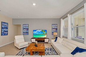 Lake View Home, Lavish Home With Big Pool Area, CDC Standards #7st556