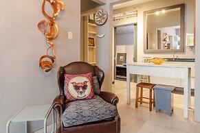 RV02 Quarto e Sala Finamente Decorado