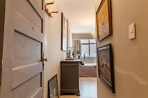 RV02 Quarto e Sala Finamente Decorado