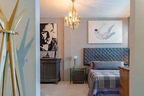 RV02 Quarto e Sala Finamente Decorado