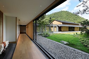 ROKU KYOTO, LXR Hotels & Resorts