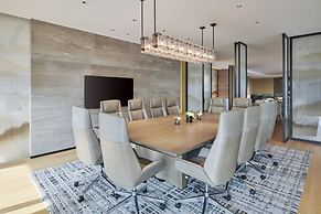 DoubleTree by Hilton Shenzhen Airport