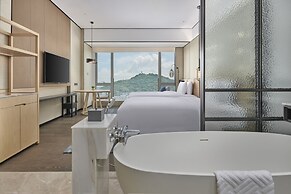 DoubleTree by Hilton Shenzhen Airport