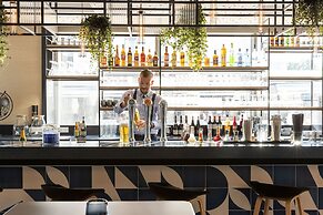 Hampton by Hilton Tours Centre