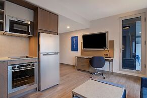 Homewood Suites by Hilton Montreal Downtown, QC