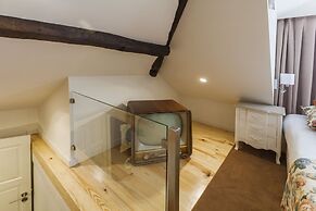 Duplex - Vintage House